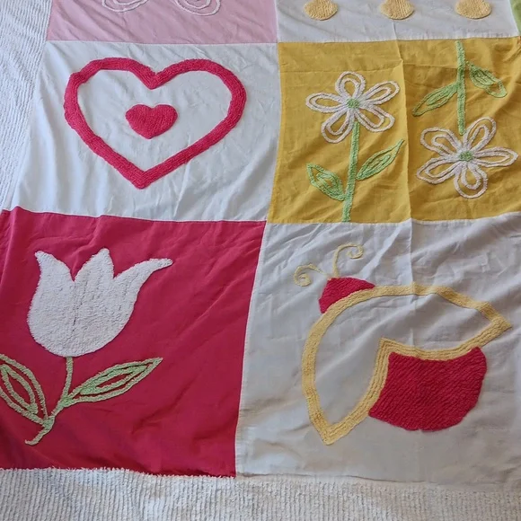Vintage chenille bedspread